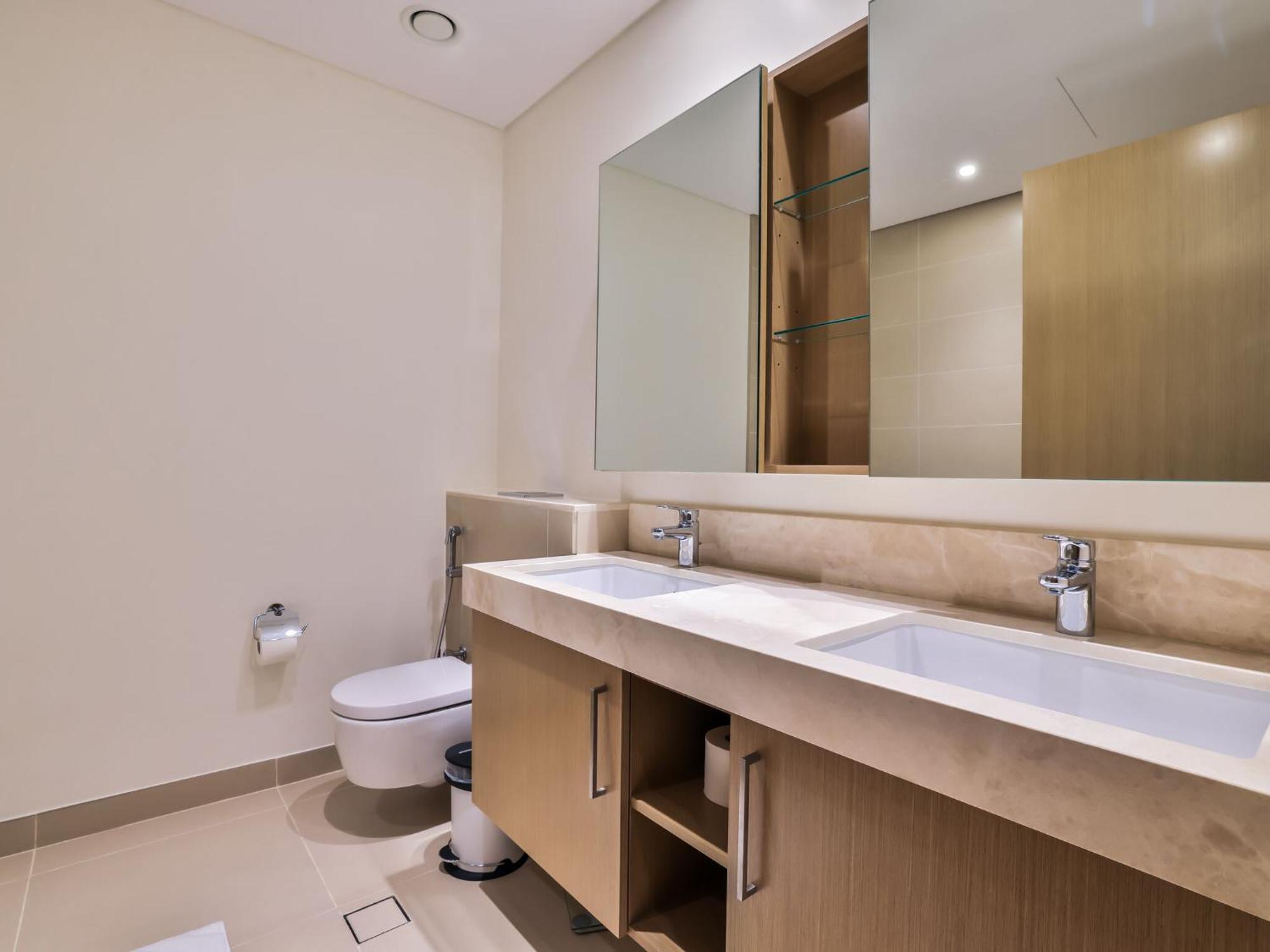 Luxurious Apartments Dubai Marina Views Pool Gym By Sojo Stay מראה חיצוני תמונה