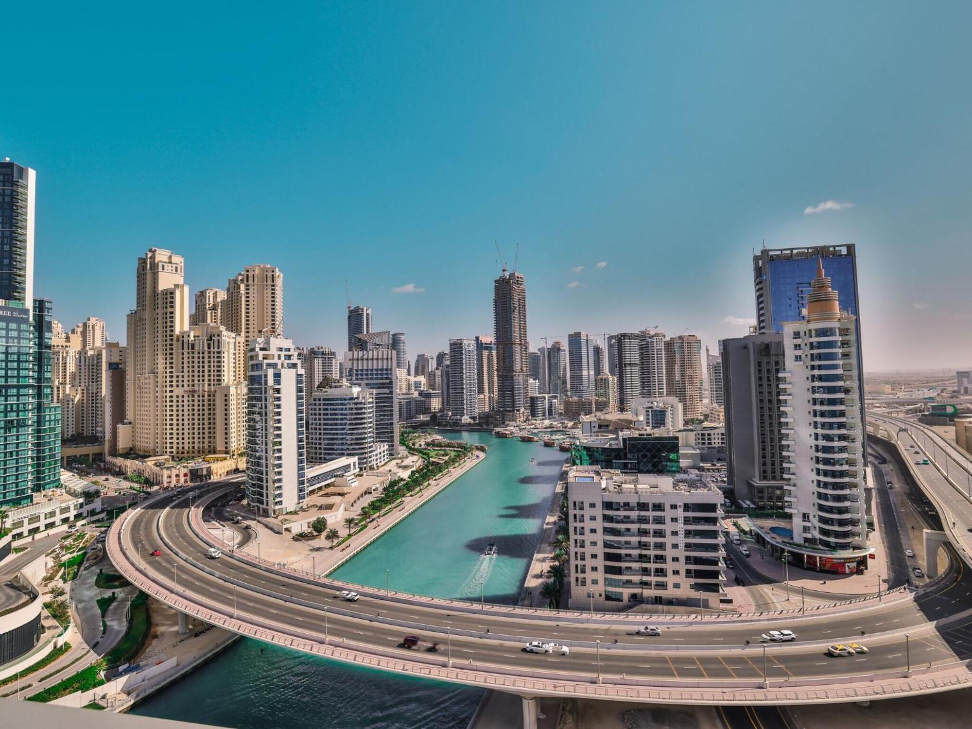 Luxurious Apartments Dubai Marina Views Pool Gym By Sojo Stay מראה חיצוני תמונה