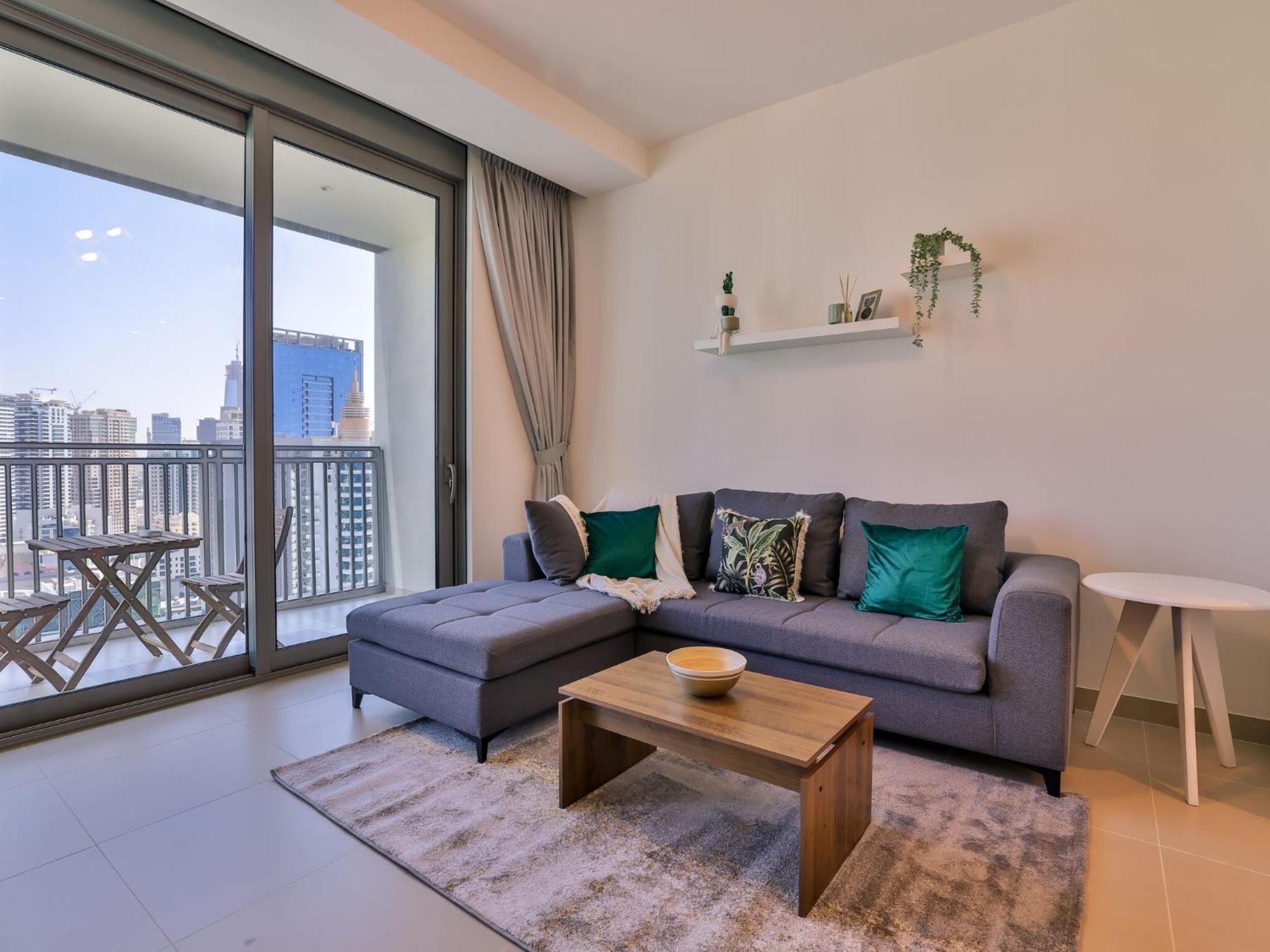 Luxurious Apartments Dubai Marina Views Pool Gym By Sojo Stay מראה חיצוני תמונה