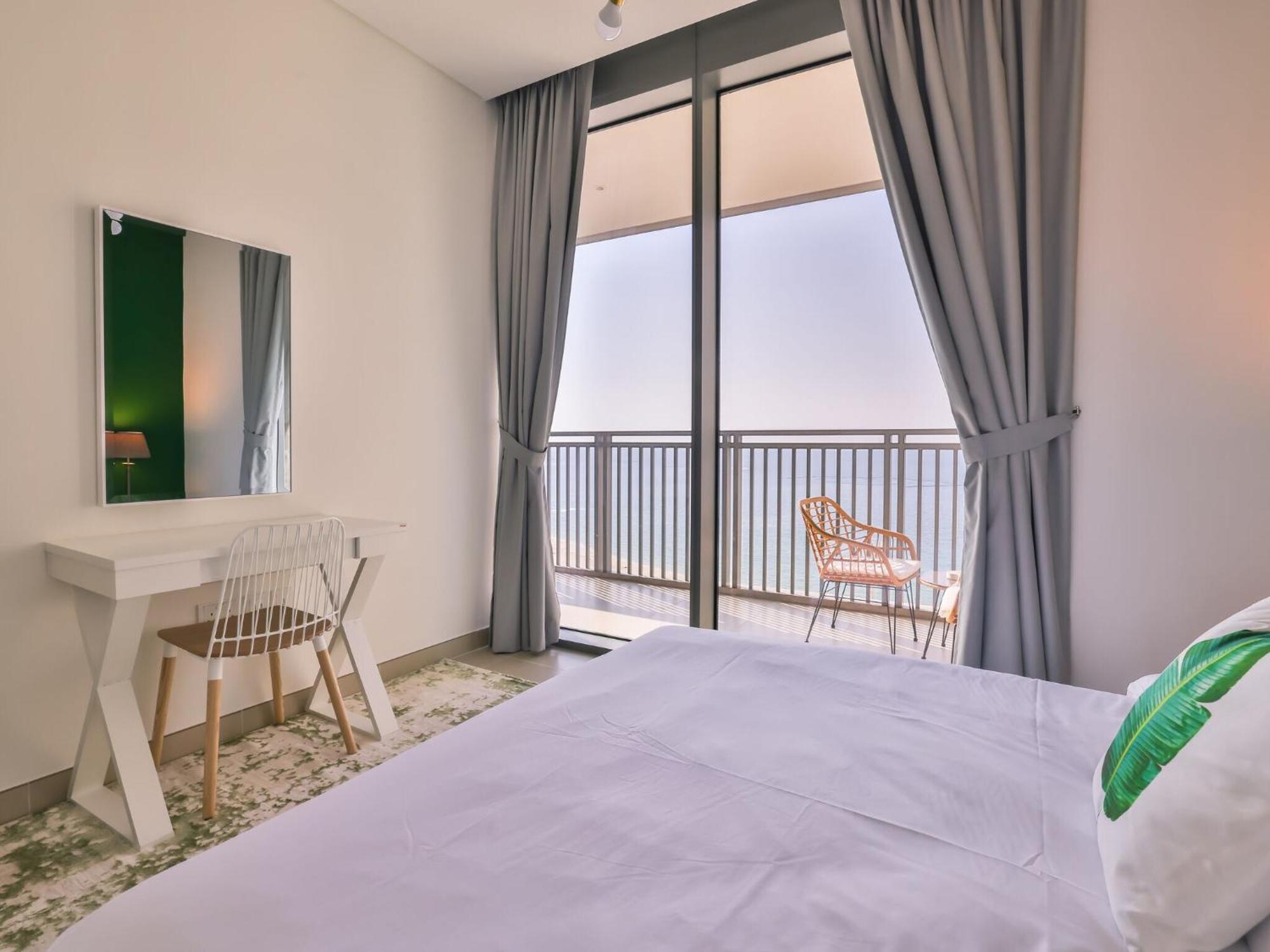 Luxurious Apartments Dubai Marina Views Pool Gym By Sojo Stay מראה חיצוני תמונה